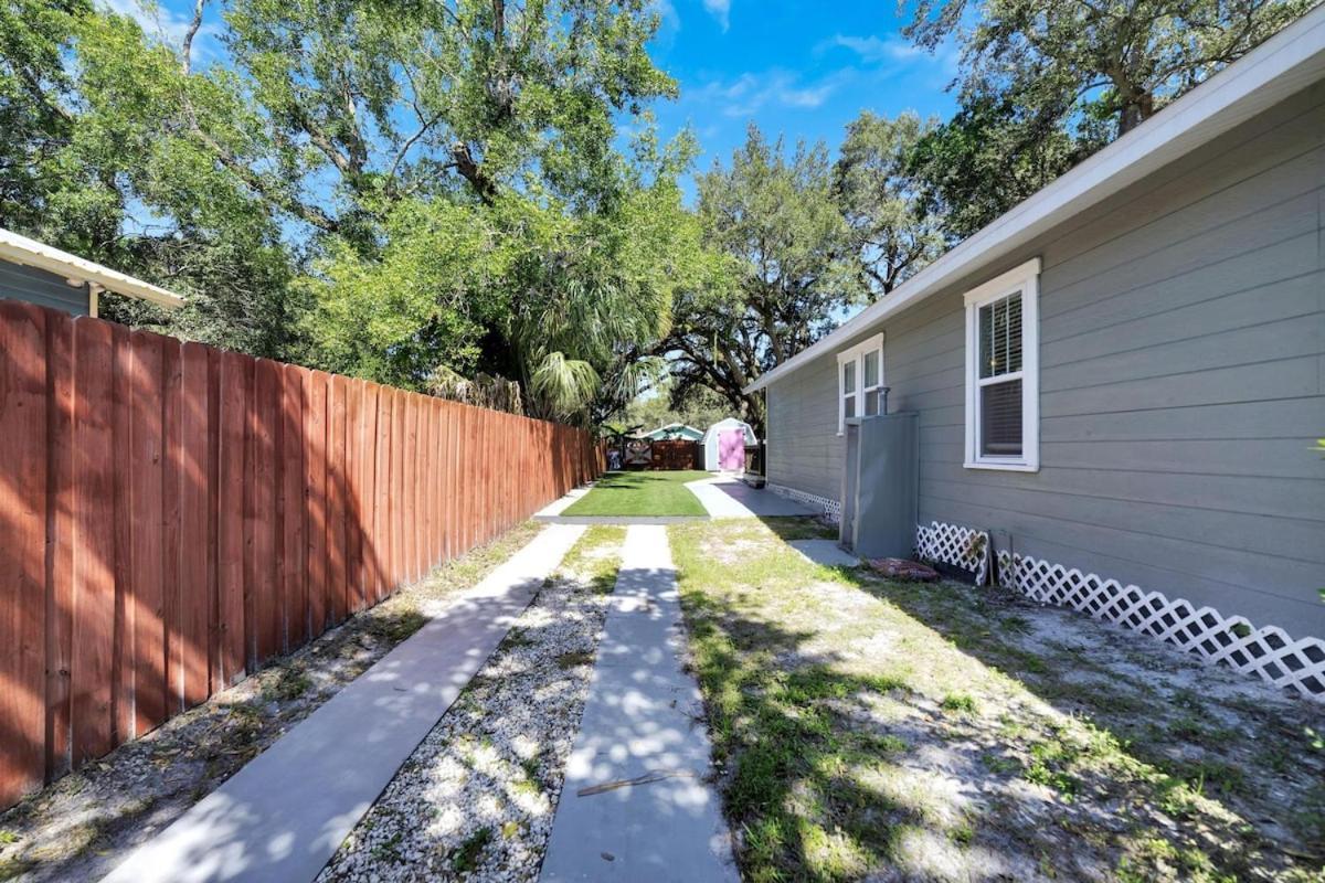 Spacious Getaway Cozy & Modern Backyard Dream Villa Tampa Exterior foto